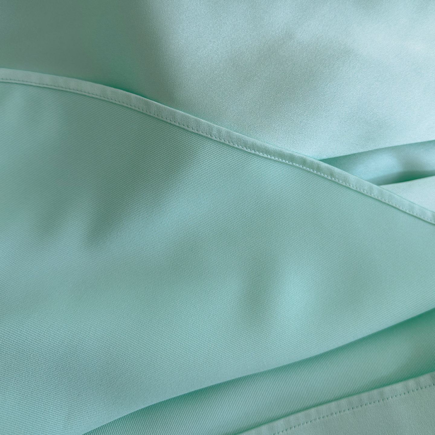 Niche Design Spaghetti Strap Tube Dress, French Elegant Celebrity Style, Waist-Fitted Slim Fit Midi Flared Party Dress69553