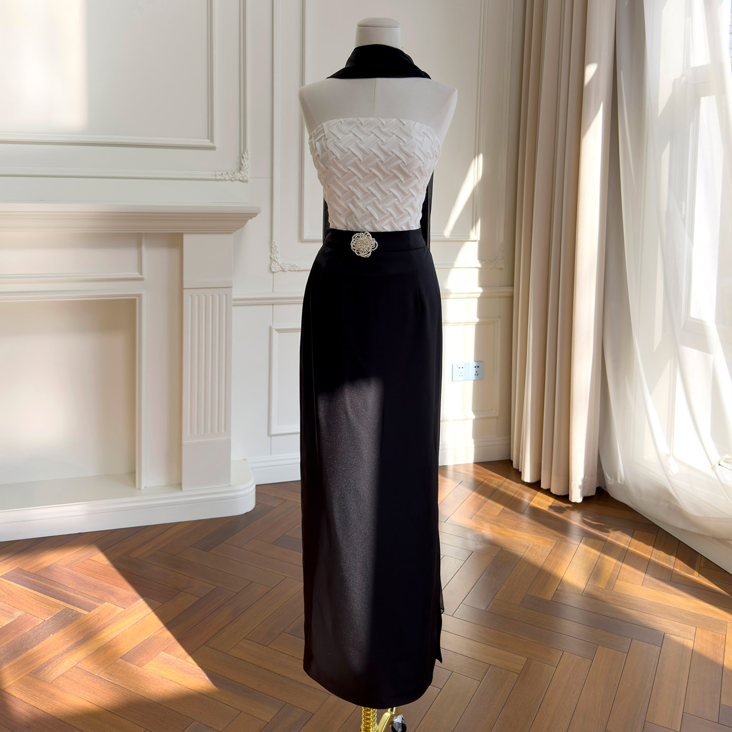 2026 Autumn & Winter New Women's Casual Two-Piece Set, French Style Off-Shoulder Top & Midi Skirt, Petite-Friendly, Light Mature Salt Style8479