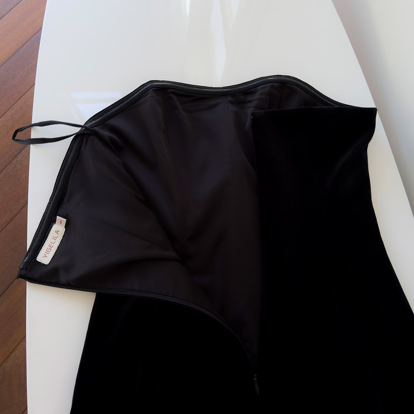 Black & White Color Block Off-the-Shoulder Romper51422