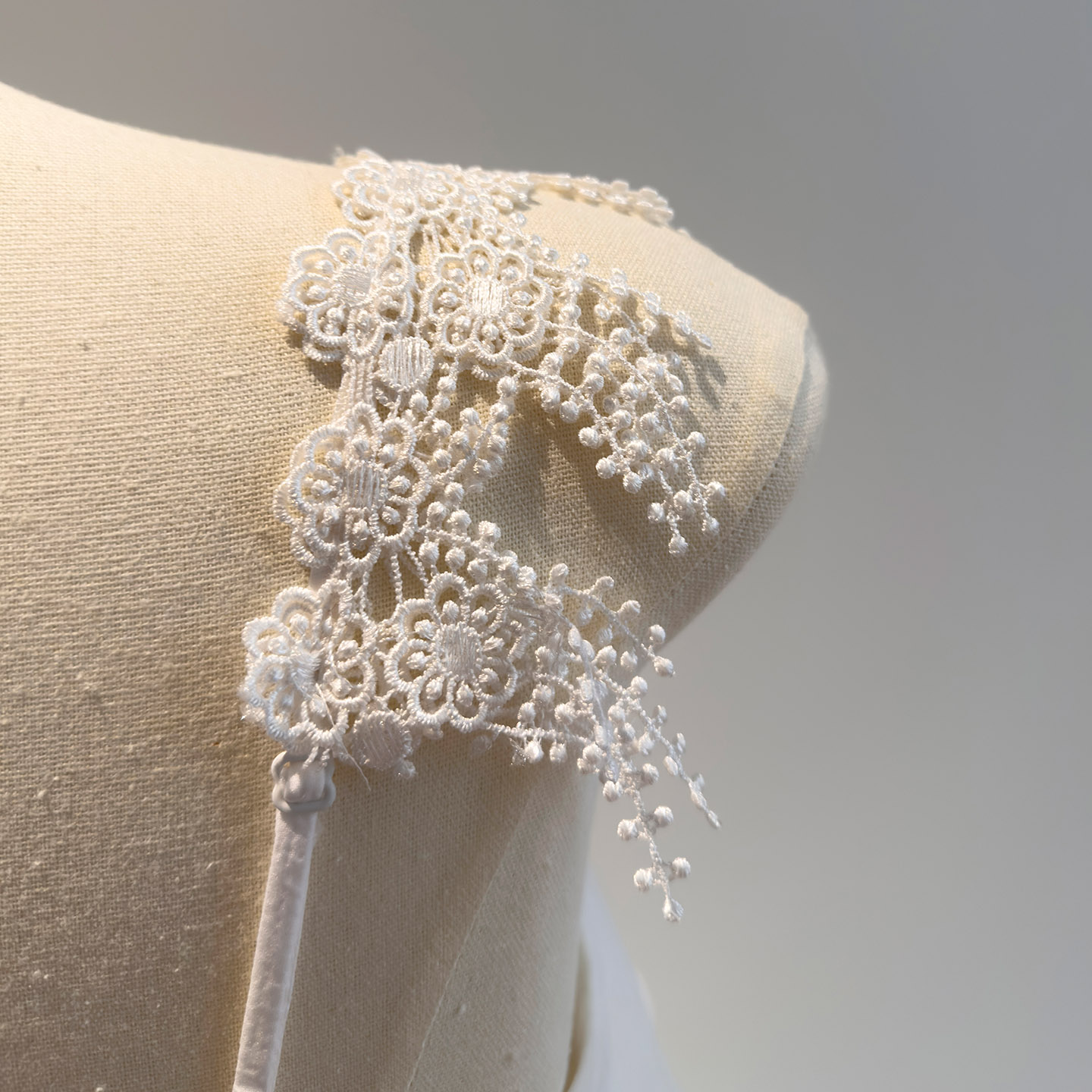 White Tulle Pearl Strap Tiered Cake Maxi Dress69588