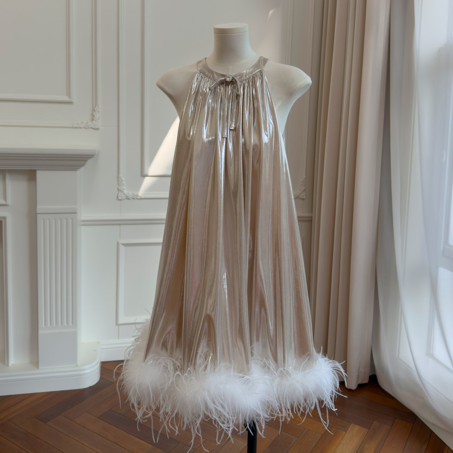 AliExpress 2026 Summer & Autumn New Women's European & American Style Velvet Balloon Short Dress 69602