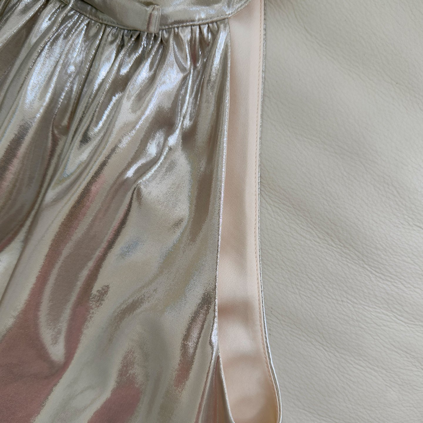 AliExpress 2026 Summer & Autumn New Women's European & American Style Velvet Balloon Short Dress 69602