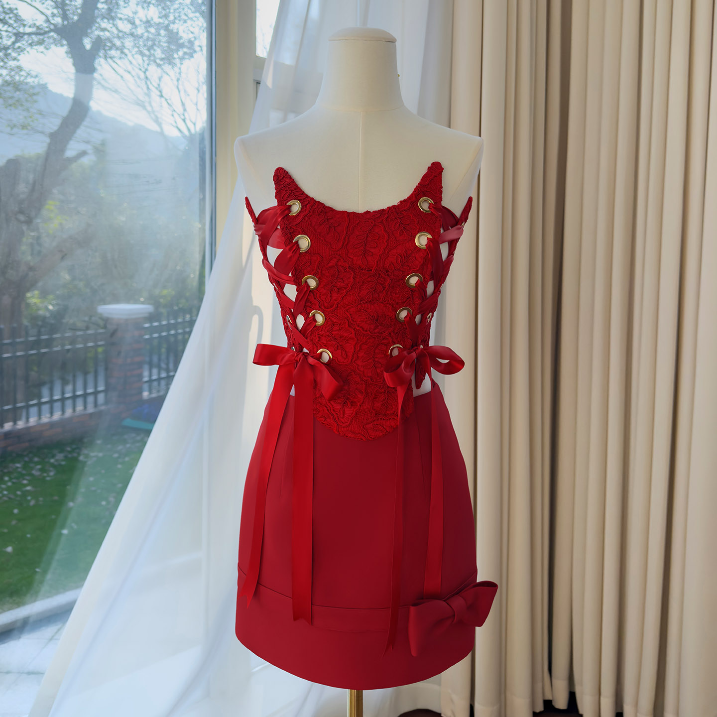 Red Lace Bustier Two-Piece Set with Lace-Up Sides71514+51440