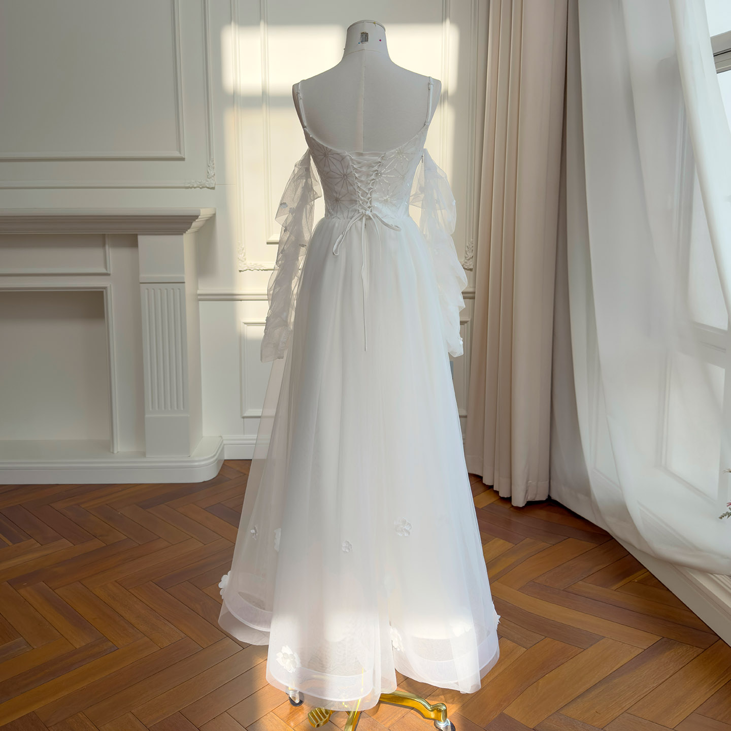 White Square Neck Long Sleeve Tulle Dress69591