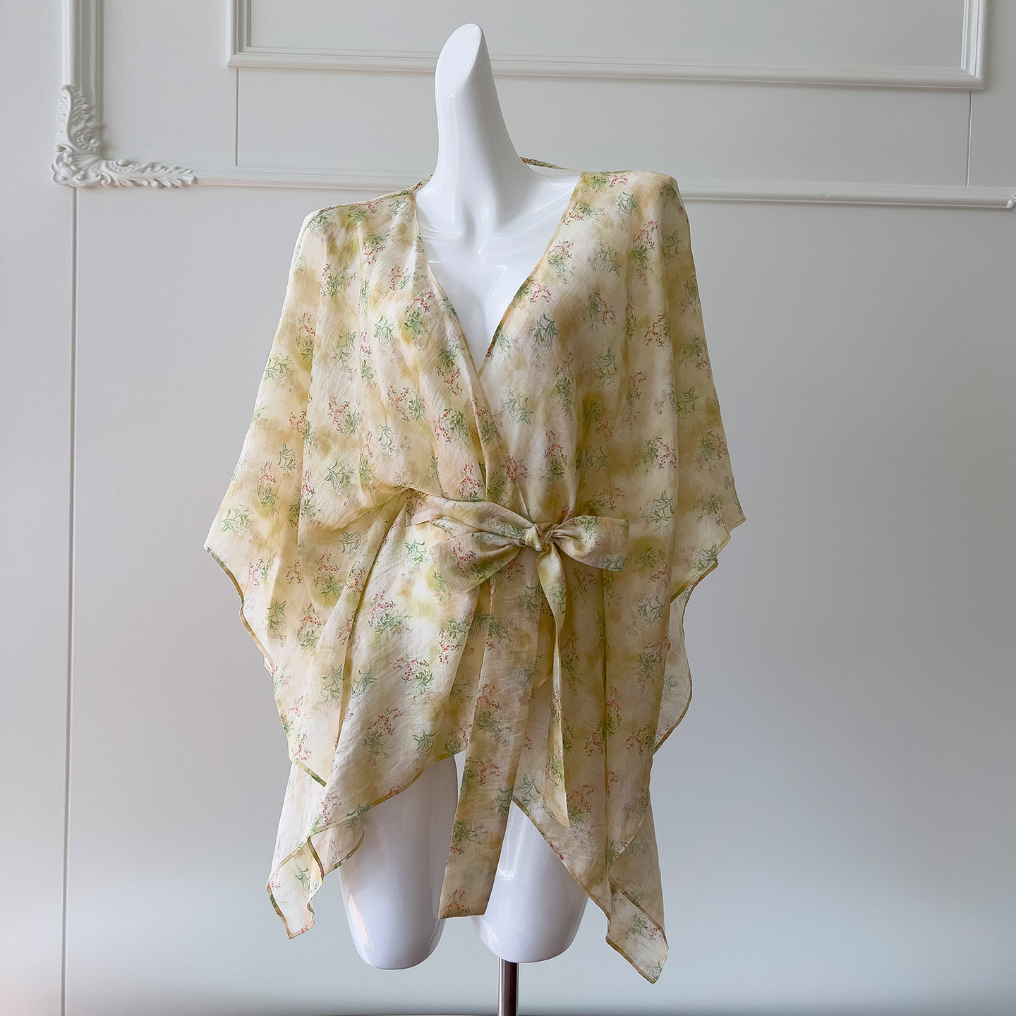 Sexy V-Neck Lace-Up Waist Batwing Sleeve Floral Shirt, Boho Vacation Style Elegant Cardigan Top71478