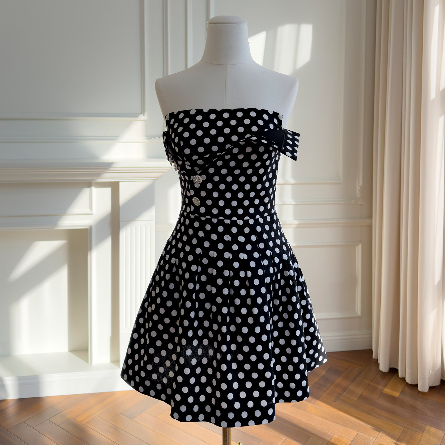 Elegant Polka Dot Strapless High-Waist Mini Dress69693