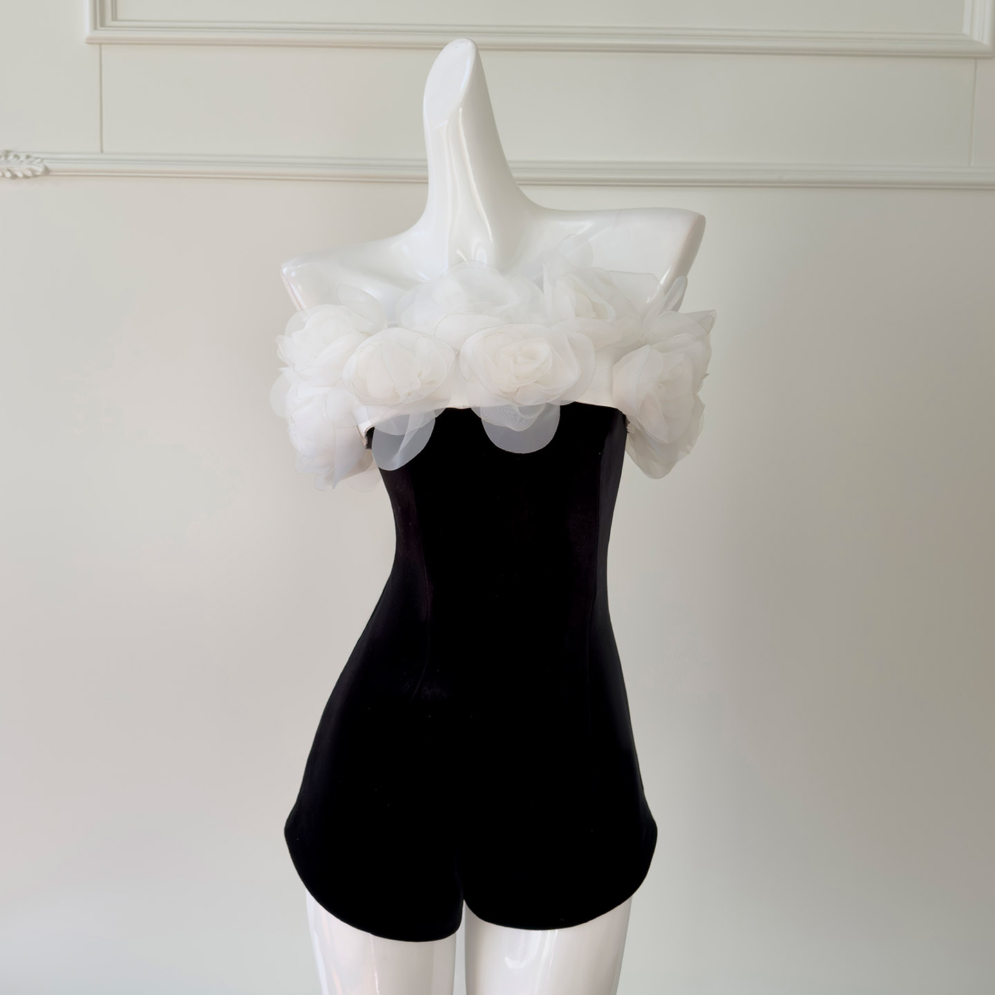 Black & White Color Block Off-the-Shoulder Romper51422