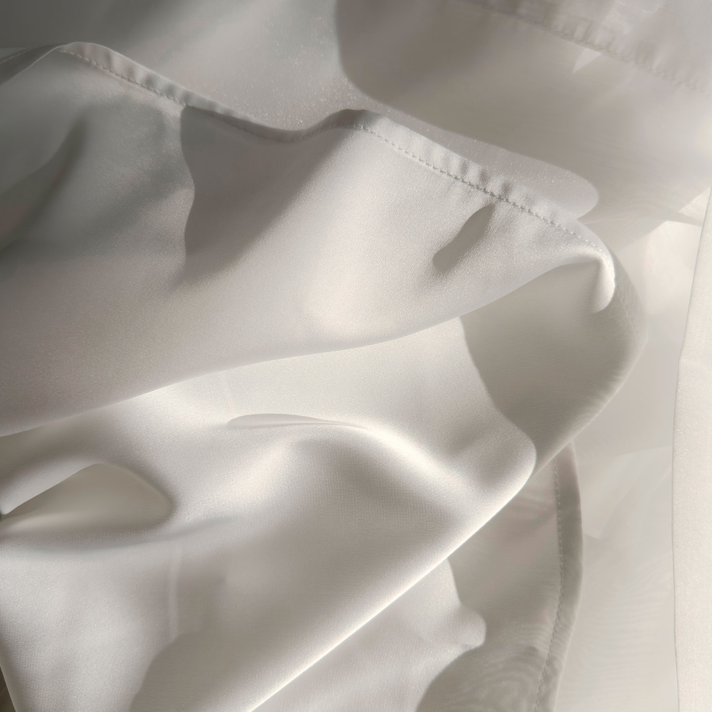 Elegant White High-Waist Spaghetti Strap Dress69697