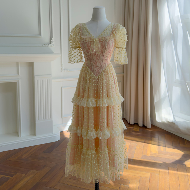 French Retro Pale Yellow Lace Dress69677