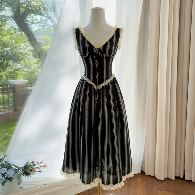 French Palace-Inspired Romantic Dress69752