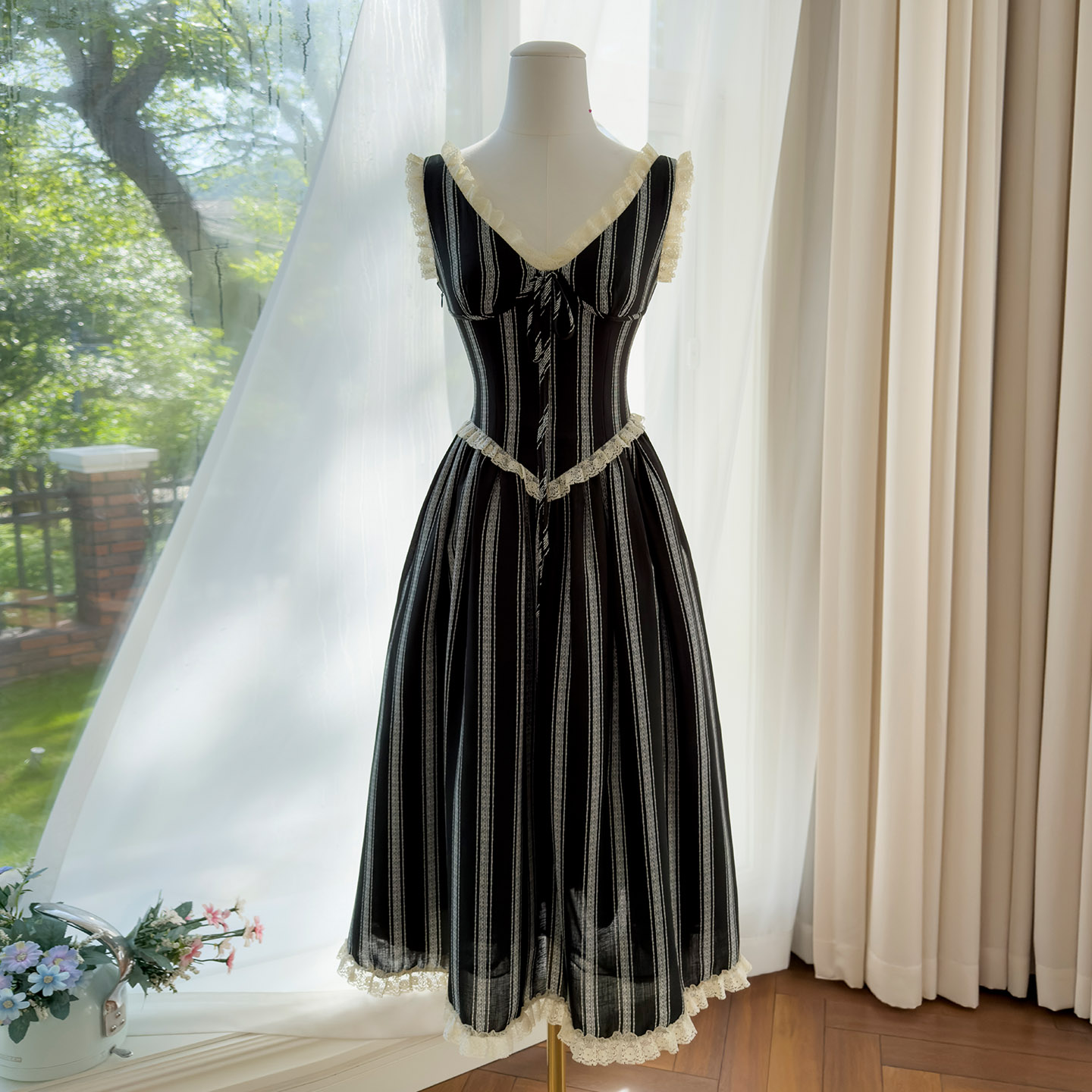 French Palace-Inspired Romantic Dress69752