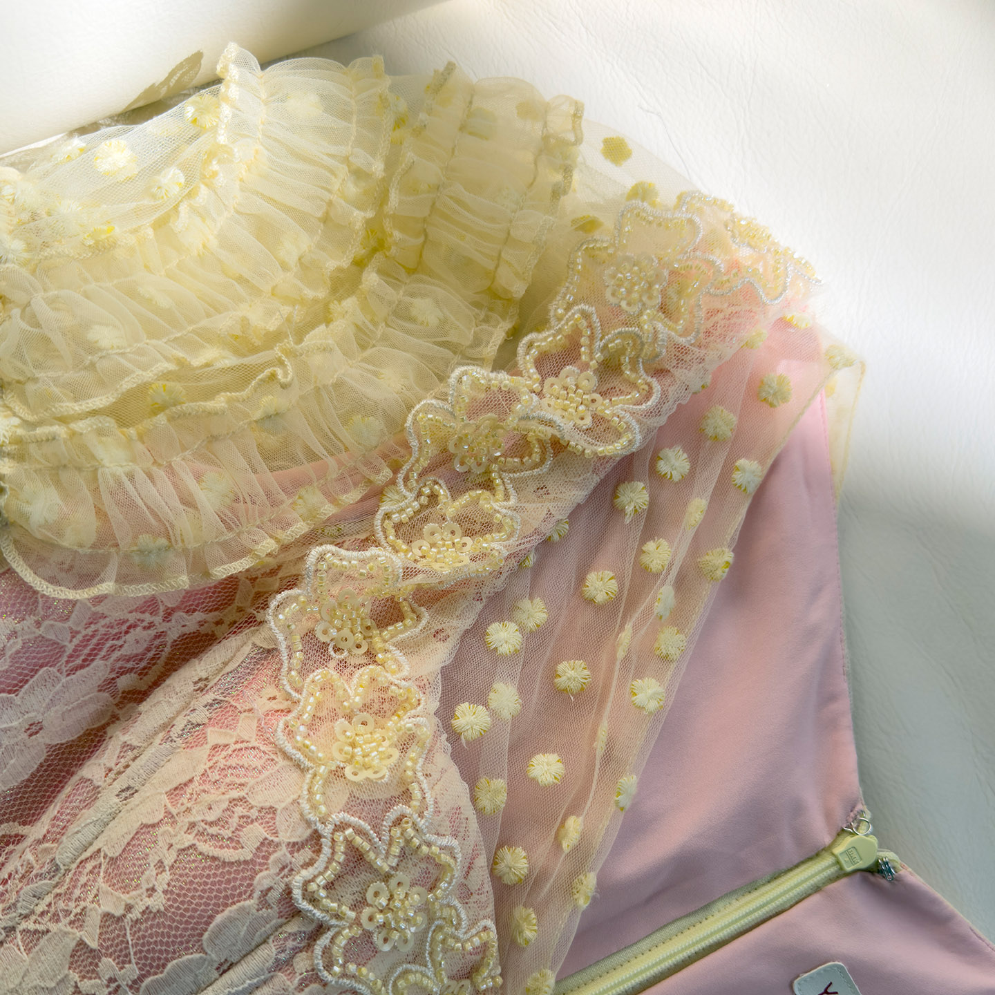 French Retro Pale Yellow Lace Dress69677